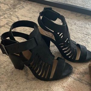 Sz. 5.5 black sandals with chunky heel